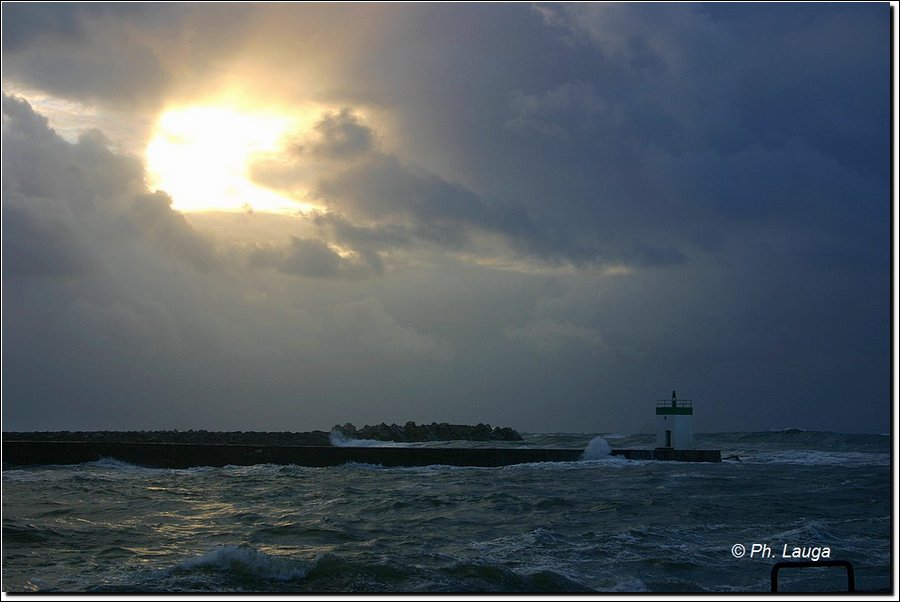 ocean-001.jpg