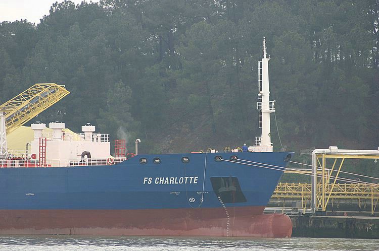 charlotte04.jpg